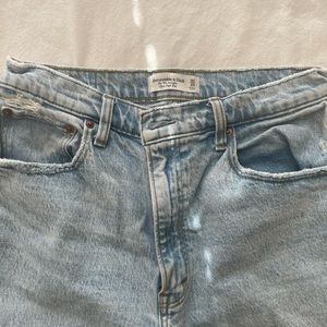 ABERCROMBIE Ultra High Rise 90s Straight Jean Light (Long)